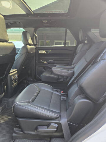 2022 Ford Explorer ST