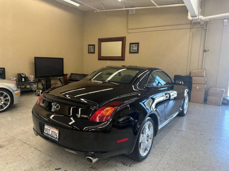 2005 Lexus SC 430