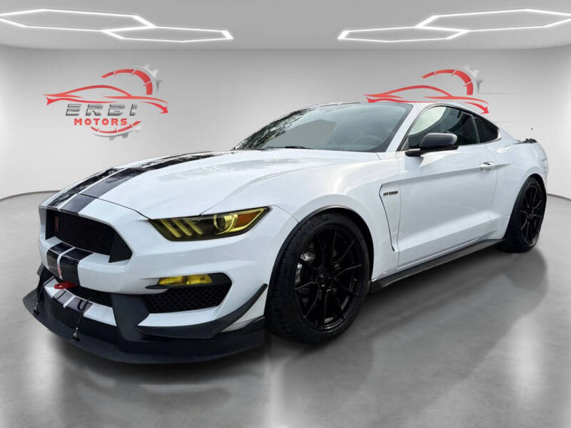 2020 Ford Mustang Base's photo