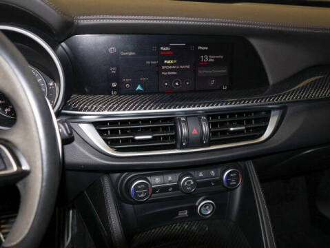 2022 Alfa Romeo Stelvio Quadrifoglio