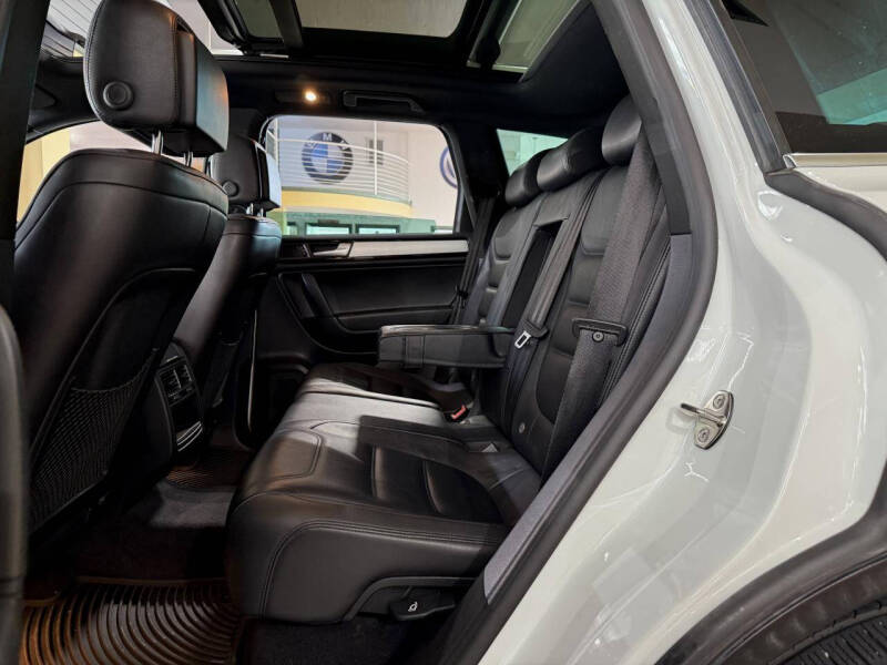 2014 Volkswagen Touareg TDI R-Line