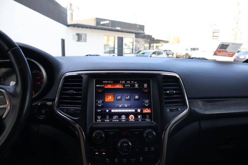 2016 Jeep Grand Cherokee Laredo 75th Anniversary