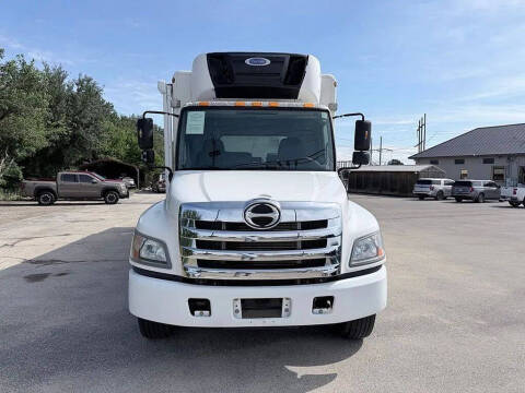 2012 Hino 338