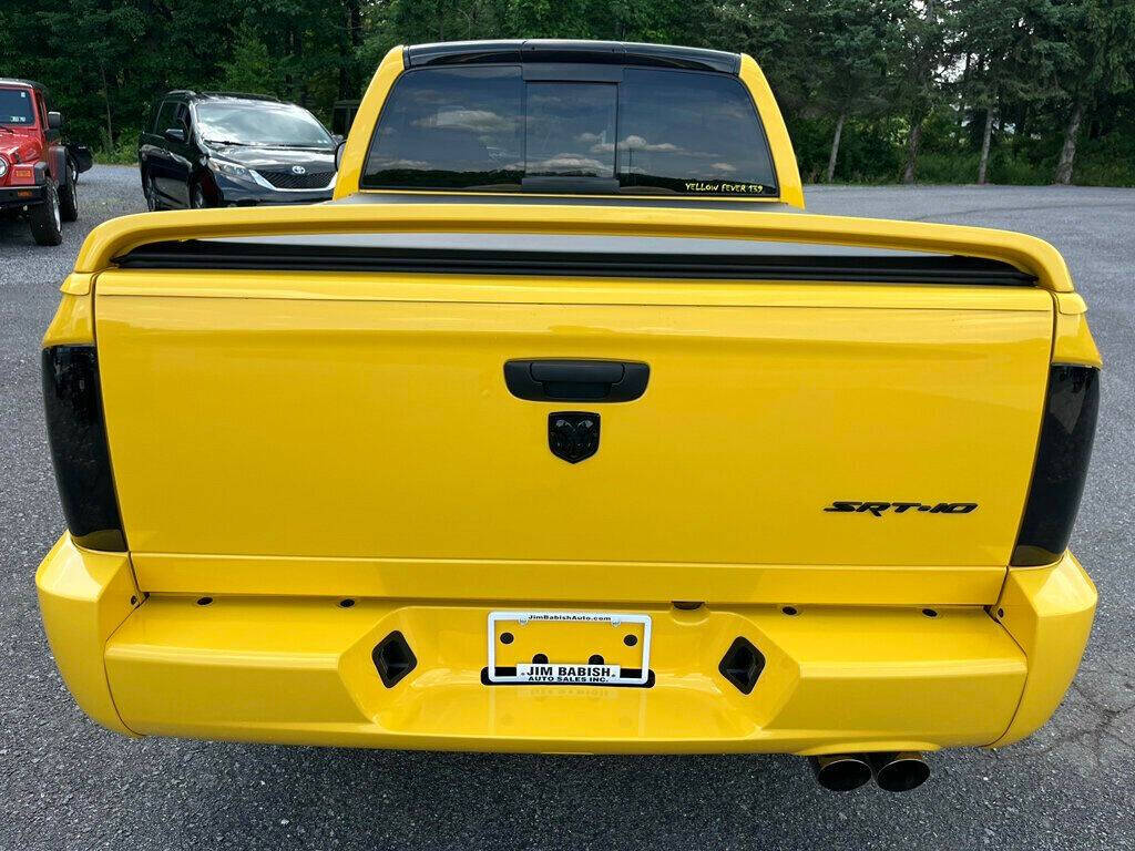 2005 Dodge Ram 1500 SRT-10 8