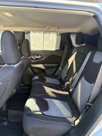 2018 Jeep Cherokee Latitude