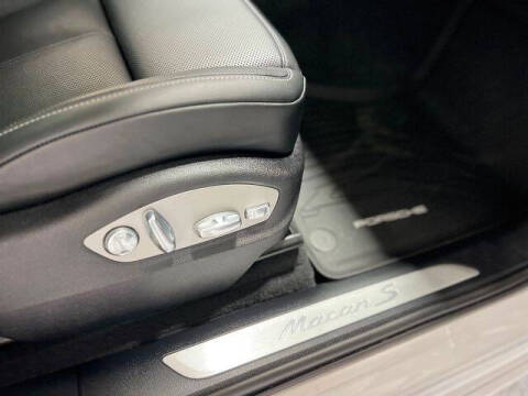 2024 Porsche Macan S