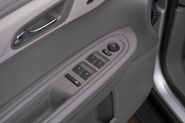 2017 Chevrolet Traverse LS