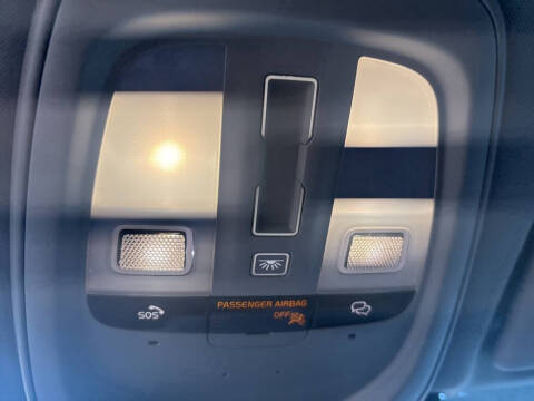 2025 Volvo XC60 B5 Plus Dark Theme