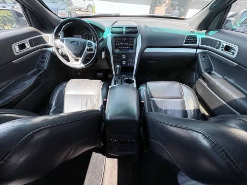 2012 Ford Explorer XLT