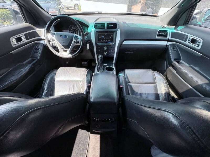 2012 Ford Explorer XLT