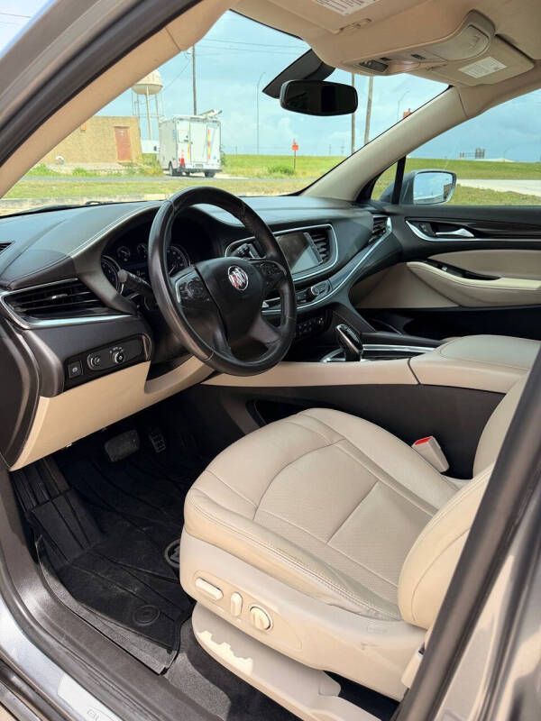 2020 Buick Enclave Essence