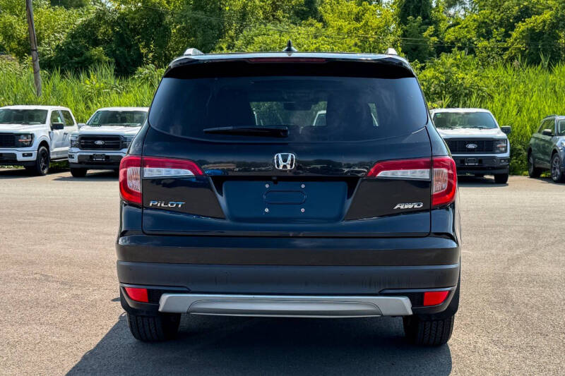 2022 Honda Pilot Black Edition