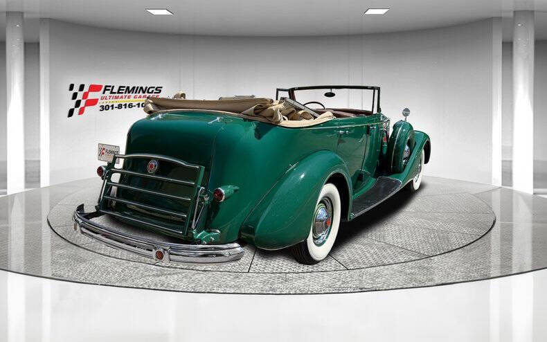 1937 Packard Super