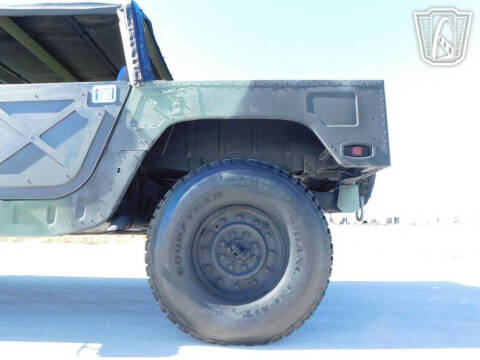 2002 AM General M1123