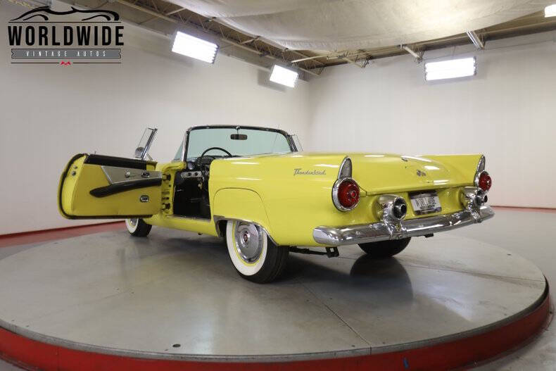1955 Ford Thunderbird