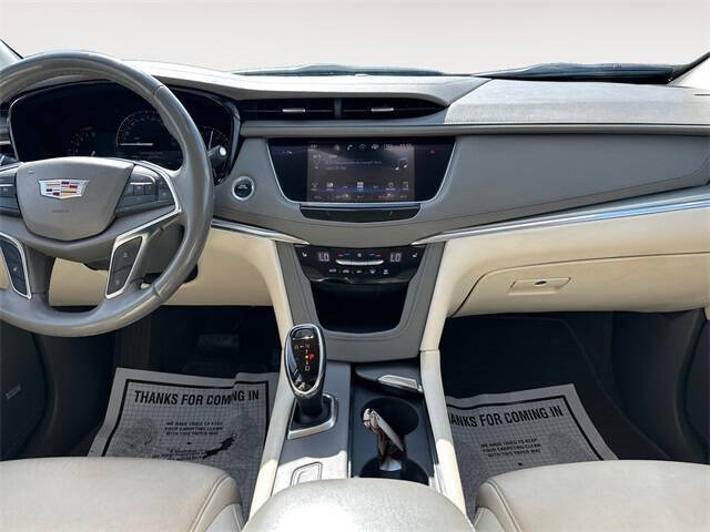 2018 Cadillac XT5 Luxury