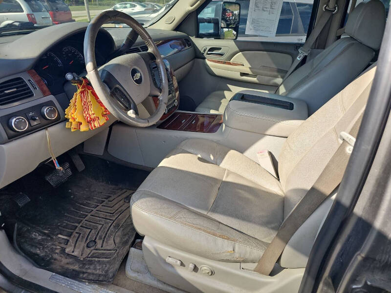 2008 Chevrolet Suburban LTZ