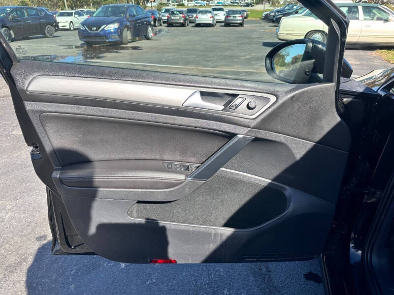 2015 Volkswagen Golf TSI S