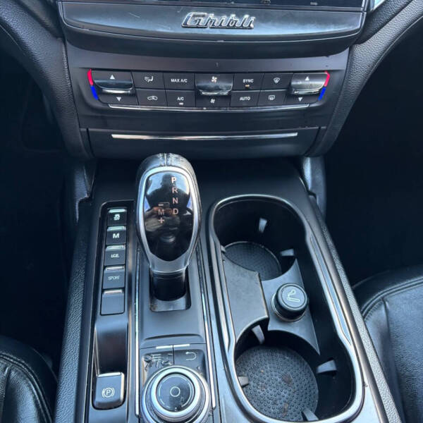 2017 Maserati Ghibli