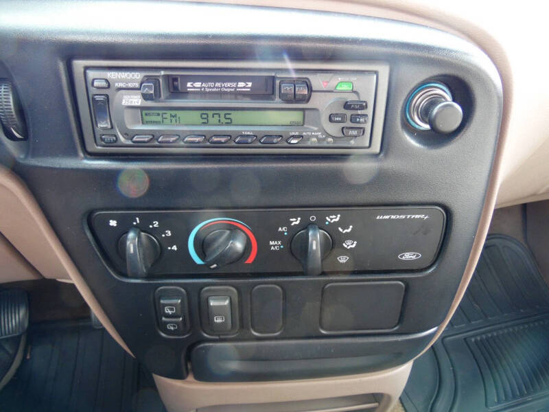 1995 Ford Windstar LX