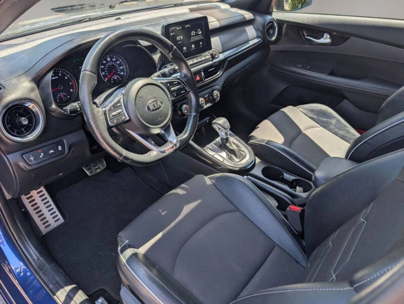 2020 Kia Forte GT Line