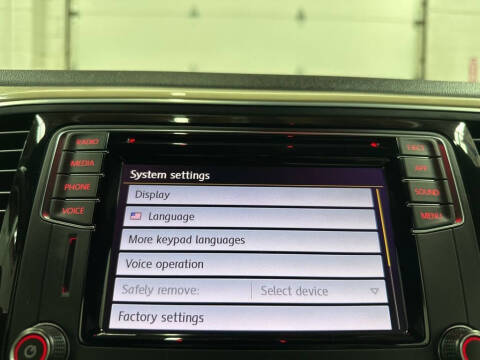 2019 Volkswagen Beetle Convertible 2.0T SE