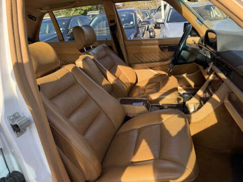 1991 Mercedes-Benz 560-Class 560 SEL
