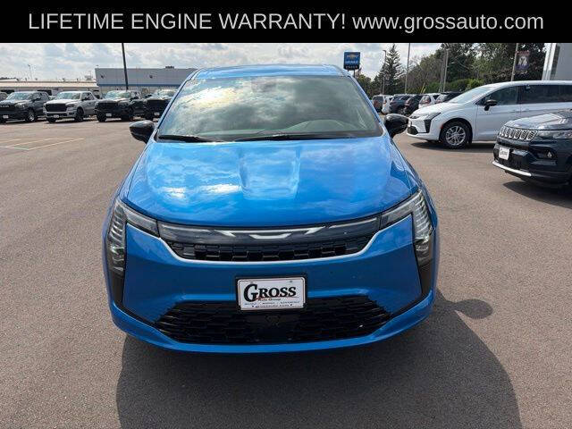 2027 Chrysler Pacifica Select