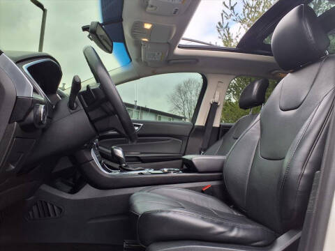 2016 Ford Edge Titanium