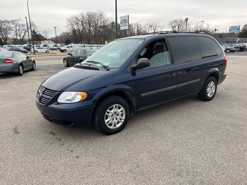 2005 Dodge Grand Caravan for sale at Peak Motors in Loves Park IL