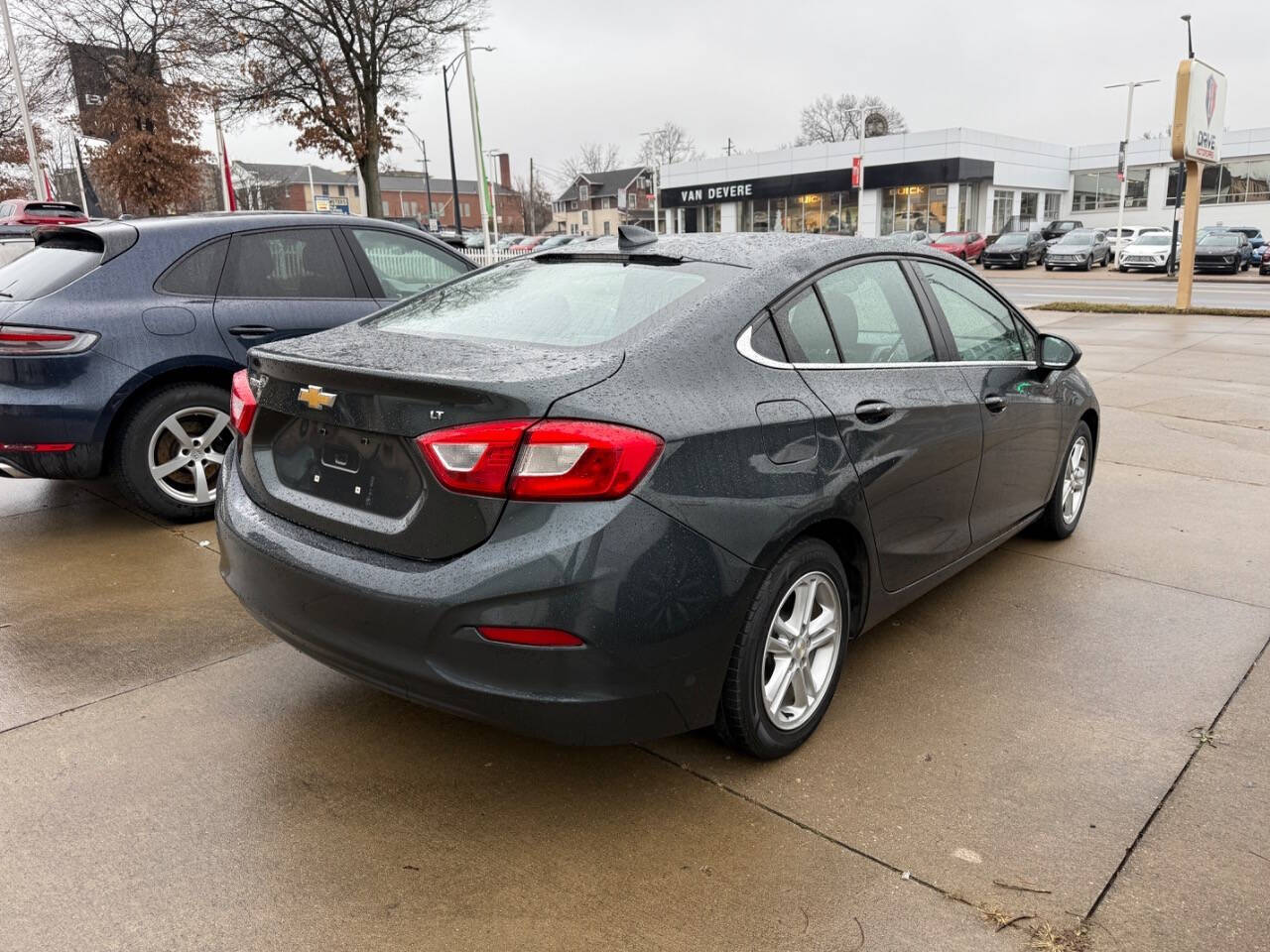 2018 Chevrolet Cruze for sale at Drive Motorcars LLC in Akron, OH