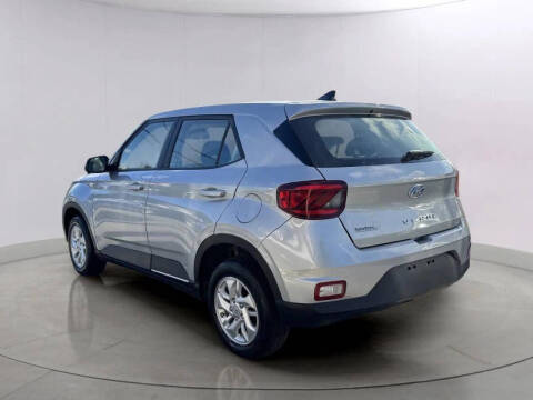 2021 Hyundai Venue SE