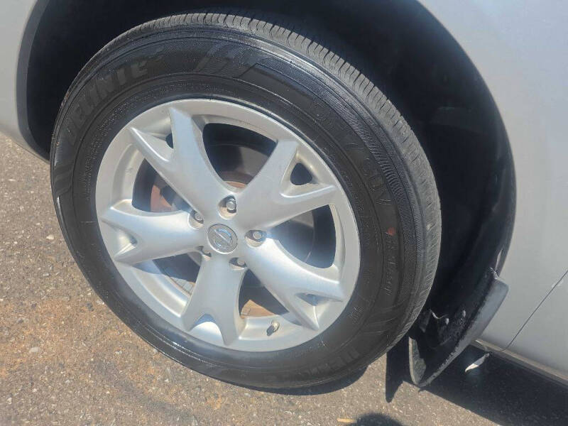 2009 Nissan Rogue S