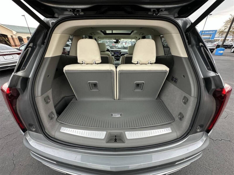 2024 Cadillac XT6 Premium Luxury