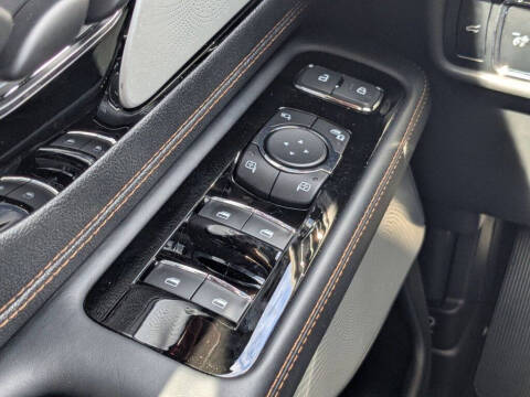 2025 Lincoln Aviator Black Label