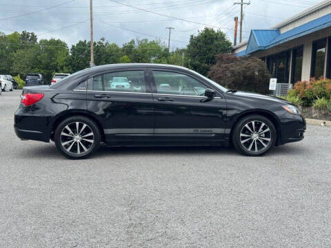 2013 Chrysler 200 Touring