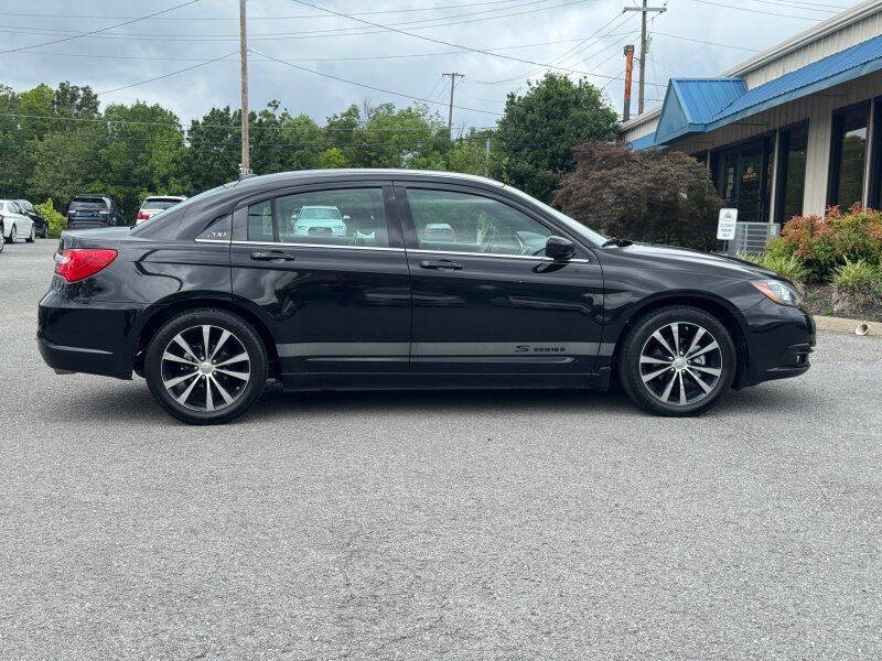 2013 Chrysler 200 Touring