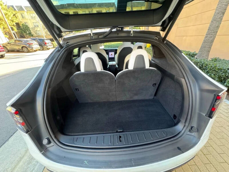 2020 Tesla Model X Long Range Plus
