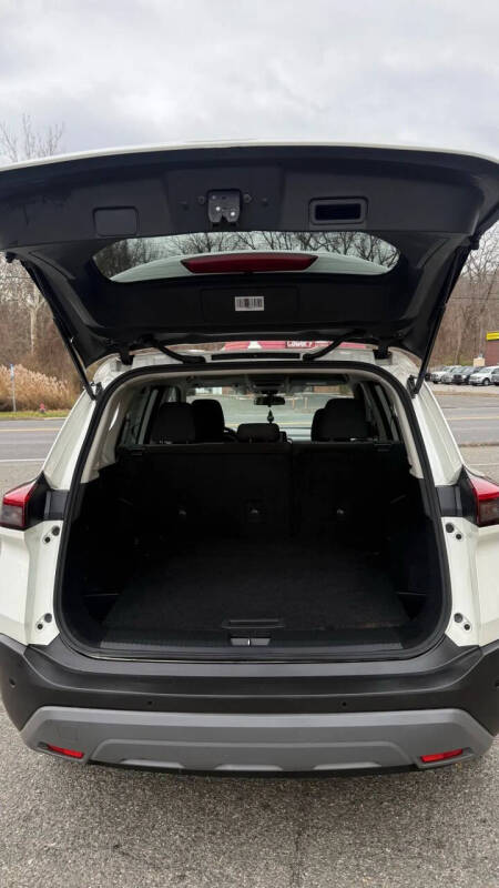 2021 Nissan Rogue SV