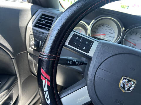 2009 Dodge Challenger SRT8