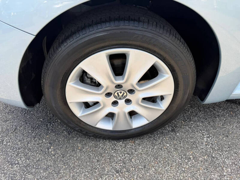 2009 Volkswagen New Beetle