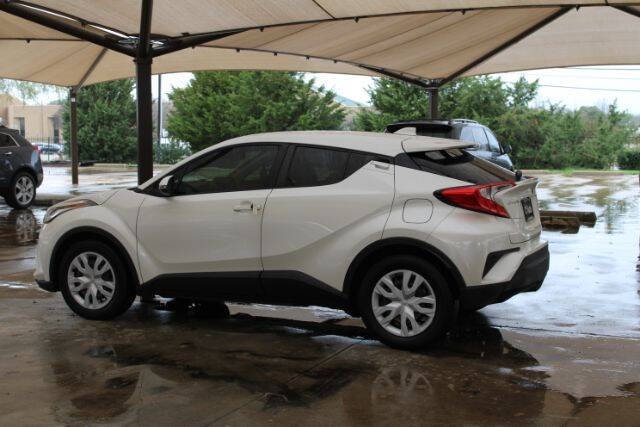 2020 Toyota C-HR LE