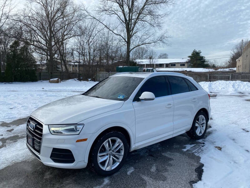 2016 Audi Q3 Premium Plus's photo