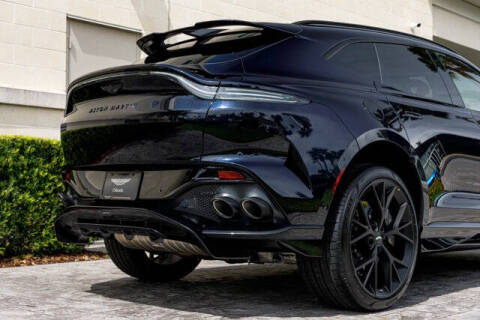 2025 Aston Martin DBX 707