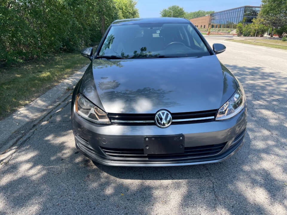 2017 Volkswagen Golf S's photo