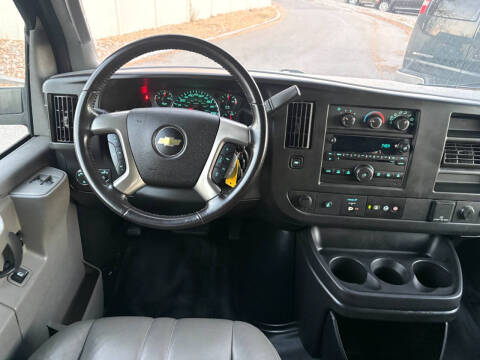 2017 Chevrolet Express LS 3500