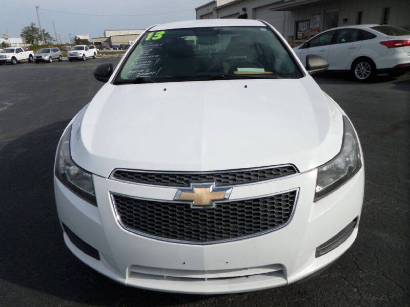 2013 Chevrolet Cruze LS photo 4