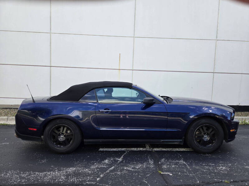2012 Ford Mustang V6