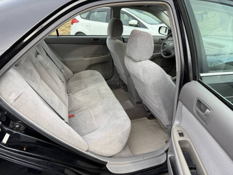 2003 Toyota Camry LE