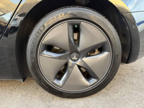 2019 Tesla Model 3 Standard Range Plus